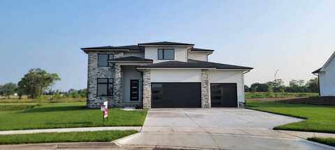 7012 Catalina Ct, Pleasant Hill, IA 50237