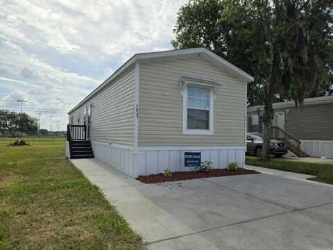 7035 Greenbrier Village Drive, Lakeland, FL 33810