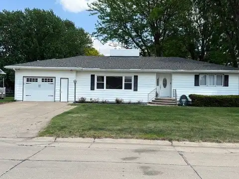 1402 N 5th St, O'Neill, NE 68763