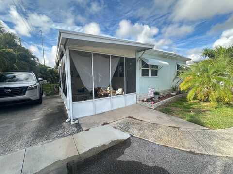 9269 47th Ave N, Saint Petersburg, FL 33708