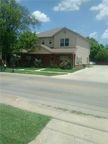 1538 N Leverett AVE, Fayetteville, AR 72703