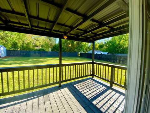 500 W Montana Ave, Bonifay, FL 32425