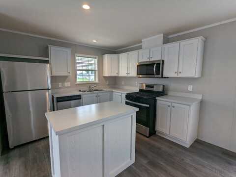 46000 Geddes Road, Canton, MI 48188
