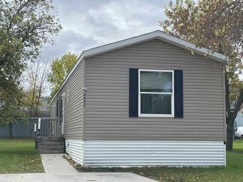 4426 San Juan, Fargo, ND 58103