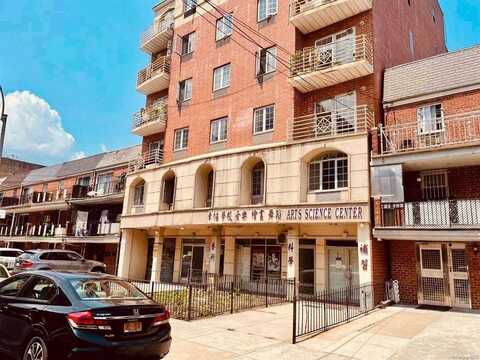 144-49 Barclay Ave, Flushing, NY 11355