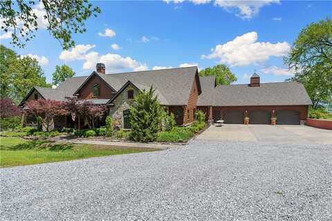 315 Buckskin Ridge, Pineville, MO 64856