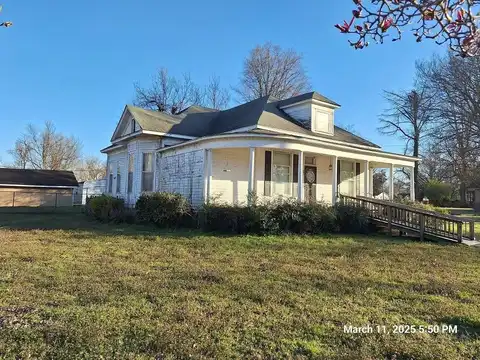 401 2nd St, Friars Point, MS 38631