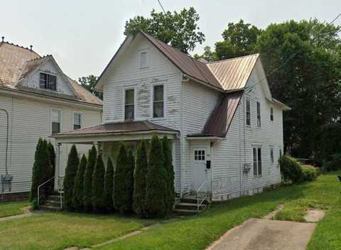 561/563 W Main St, Newark, OH 43055