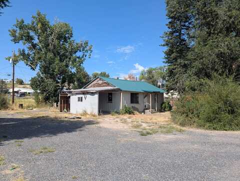 668 S Liberty Ave, Burns, OR 97720