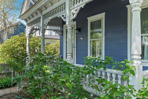 604 Main Street, Greenport, NY 11944