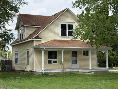 407 W 2nd St., Hershey, NE 69143