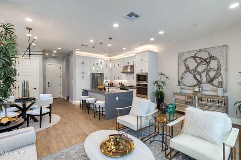 1910 W DESERT HOLLOW Drive, Phoenix, AZ 85085