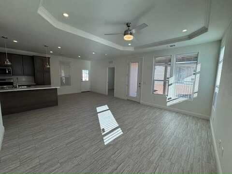 7500 E Voyager Rd Site 136, Tucson, AZ 85756