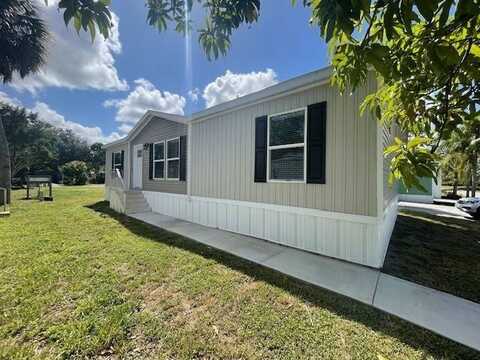 11500 SW Kanner Hwy, Indiantown, FL 34956