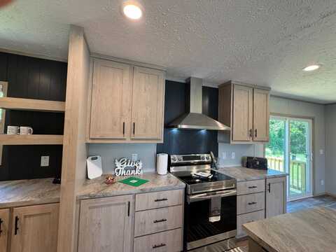 753 Tallman Circle, Midway Park, NC 28544