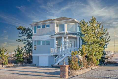 861 DUNE RD, Westhampton Beach, NY 11978