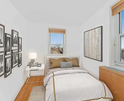 525W 236th Street, Bronx, NY 10463