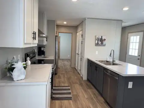 753 Tallman Circle, Midway Park, NC 28544