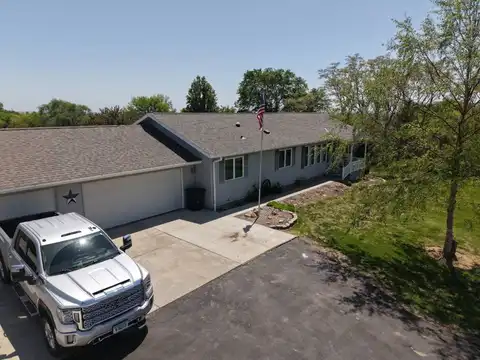 2494 280th Ave, Sidney, IA 51652
