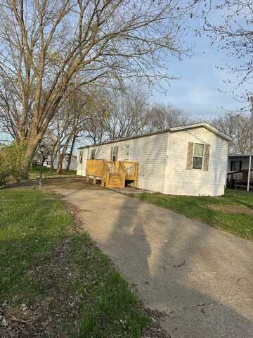 2345 Wellington Green Dr, Clarksville, IN 47129