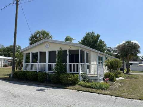 36130 Citrus Blvd., #54, Grand Island, FL 32735
