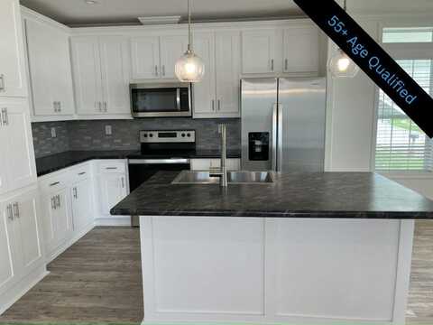 568 Plaza Del Sol, Fort Myers, FL 33917