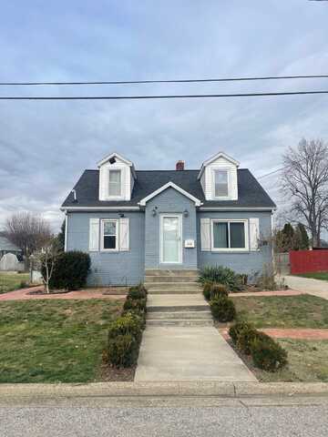 108 1st Ave, Huntingburg, IN 47542