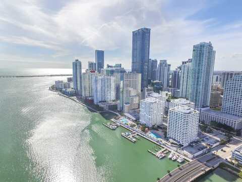825 Brickell Bay Dr, Miami, FL 33131