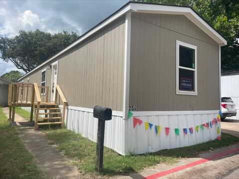 1600 Rosharon Rd., Alvin, TX 77511