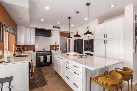 4727 E RANCHO CALIENTE Drive, Cave Creek, AZ 85331