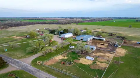 6171 E Fountain Rd, Ponca City, OK 74601
