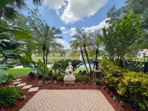 264 River Bluff Ln, Royal Palm Beach, FL 33411