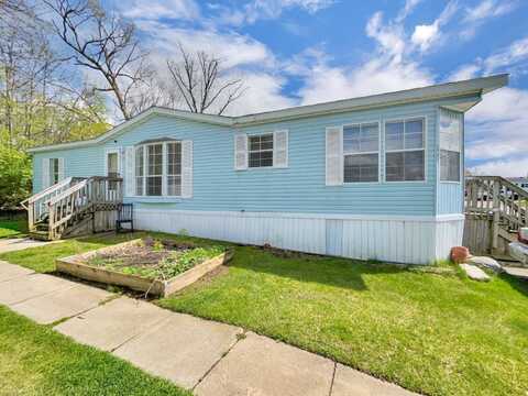 8423 Barkwood Circle, Fenton, MI 48430
