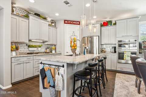13088 N 91ST Drive, Peoria, AZ 85381