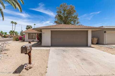 4832 W GOLDEN Lane, Glendale, AZ 85302
