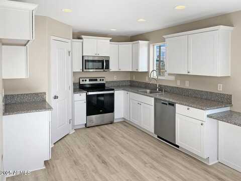 232 W LINCOLN Avenue, Coolidge, AZ 85128