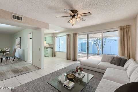 10621 W HIGHWOOD Lane, Sun City, AZ 85373