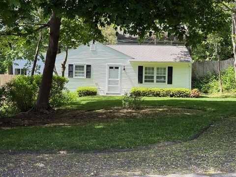 5 Laurel Road, Rocky Point, NY 11778