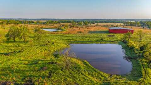 579 8 Mile Road, Ponca City, OK 74604
