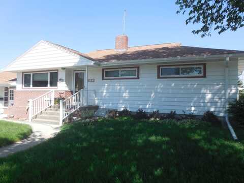 833 S 7th St, Albion, NE 68620