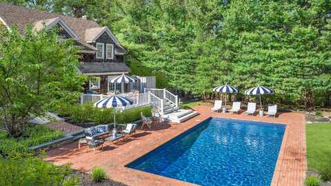 63 Whooping Hollow Road, East Hampton, NY 11937