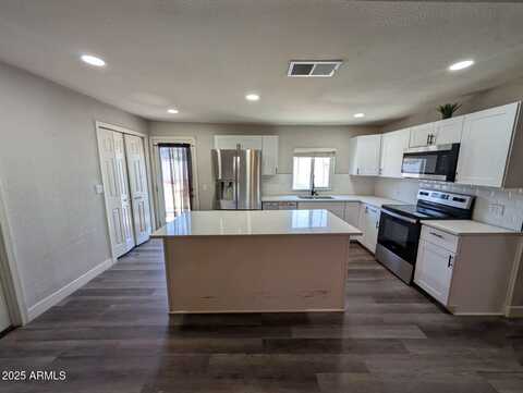 7635 N 76TH Lane, Glendale, AZ 85303