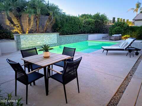 4628 W WHISPERING WIND Drive, Glendale, AZ 85310