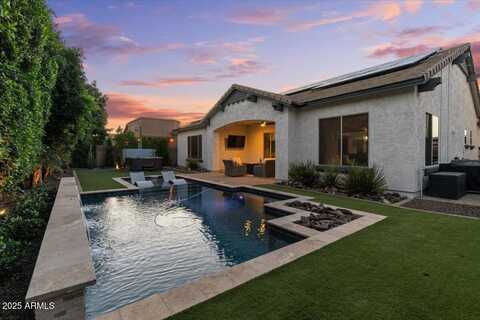 883 E HAMPTON Lane, Gilbert, AZ 85295