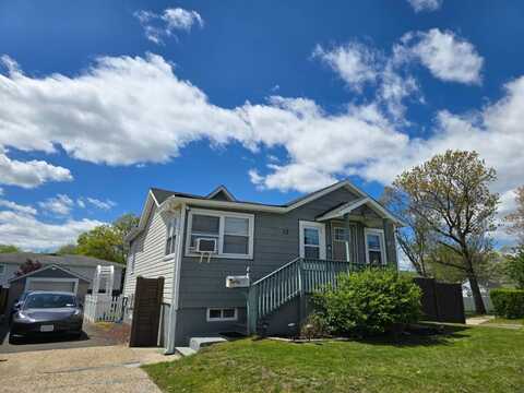 15 Deauville Blvd, Copiague, NY 11726