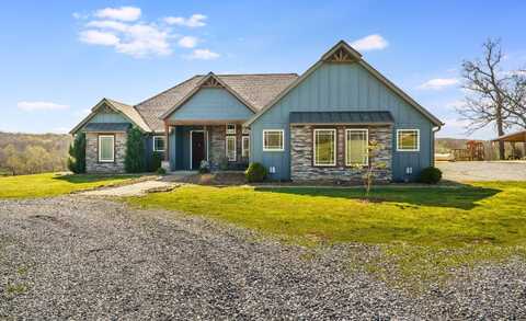 8200 S Tillys Hill Rd, Decatur, AR 72722