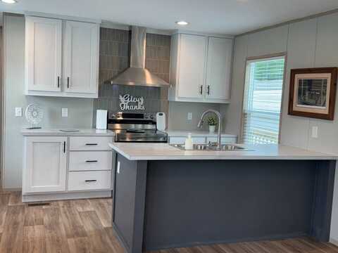 753 Tallman Circle, Midway Park, NC 28544