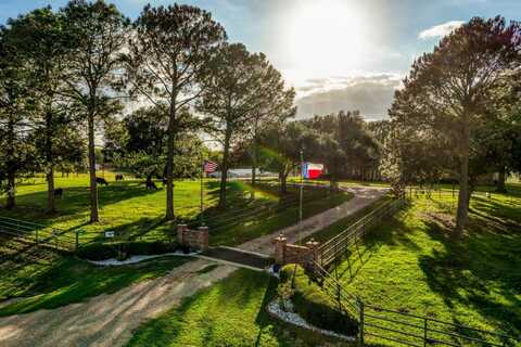 2900 Indian Paint Brush Rd, Brenham, TX 77833