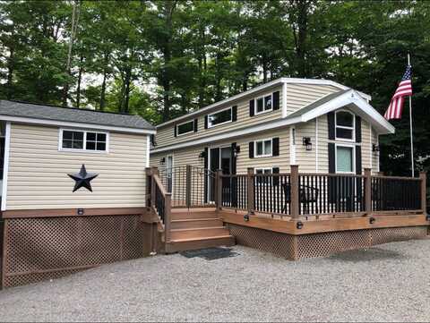 533 Woodland Way, Gouldsboro, PA 18424