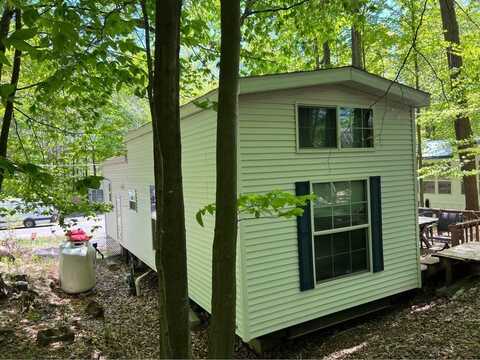 284 Wildlife Way, Gouldsboro, PA 18424